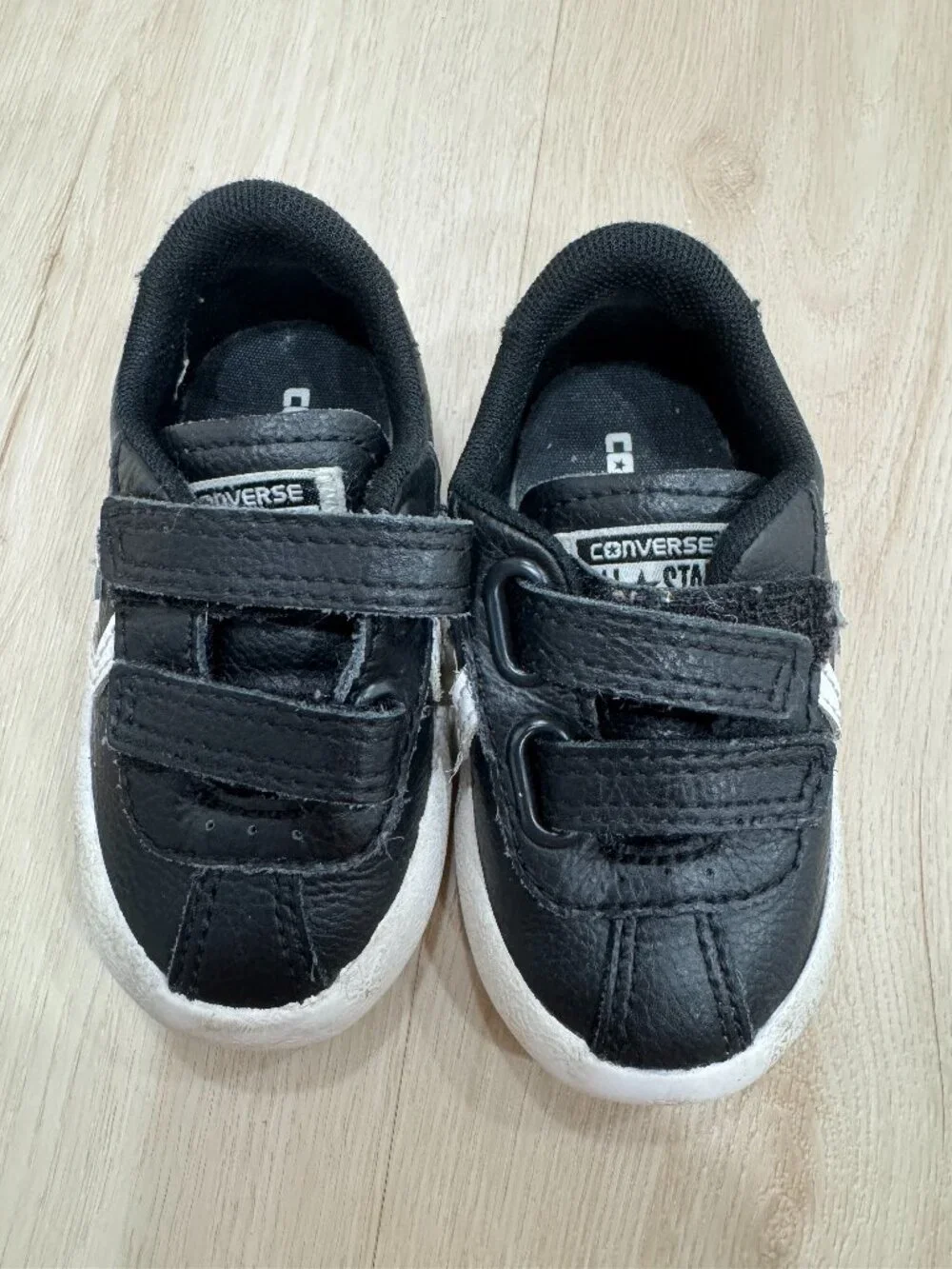 Converse One Star 2V Black Leather Sneakers Infant US 4